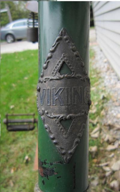 vikingbadge2.jpg